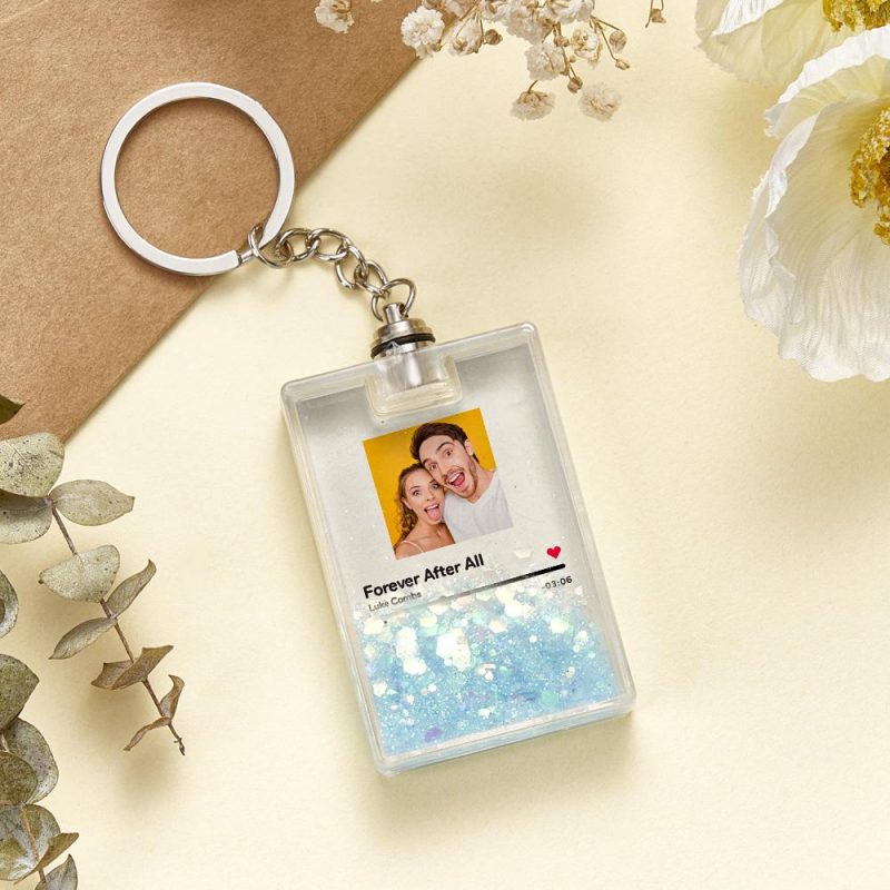 Custom Photo Illuminated Quicksand Keychain Gift for Any Occasion