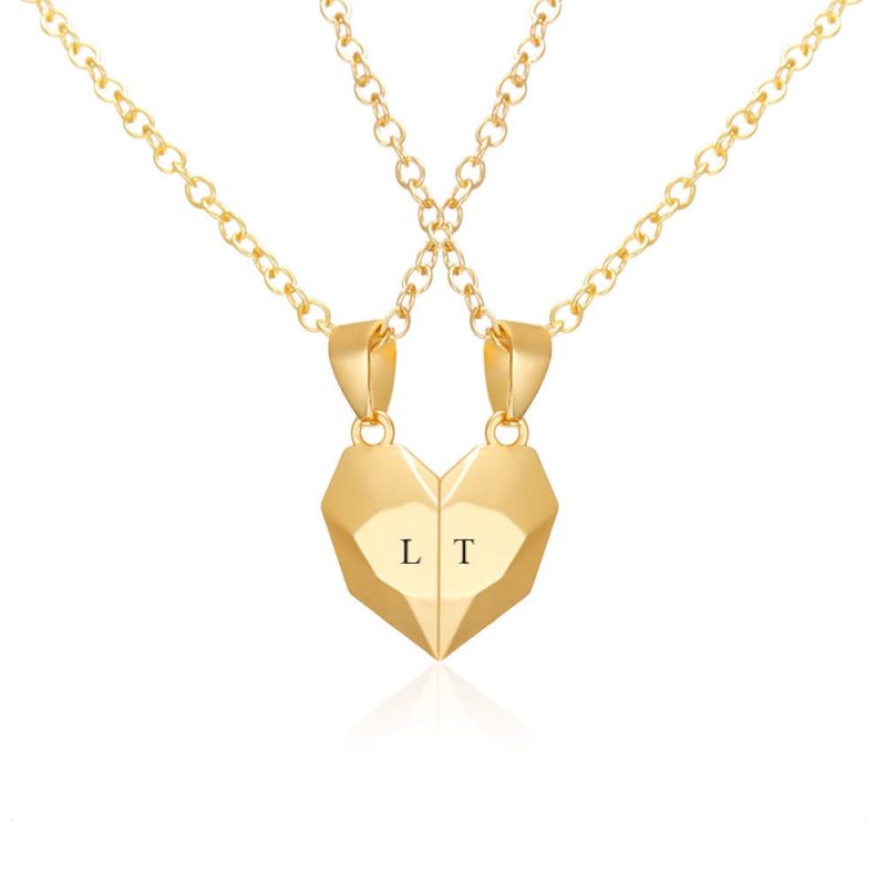 Custom Matching Necklaces For Couples Engraved Magnetic Heart Necklace Valentine’s Day Gifts