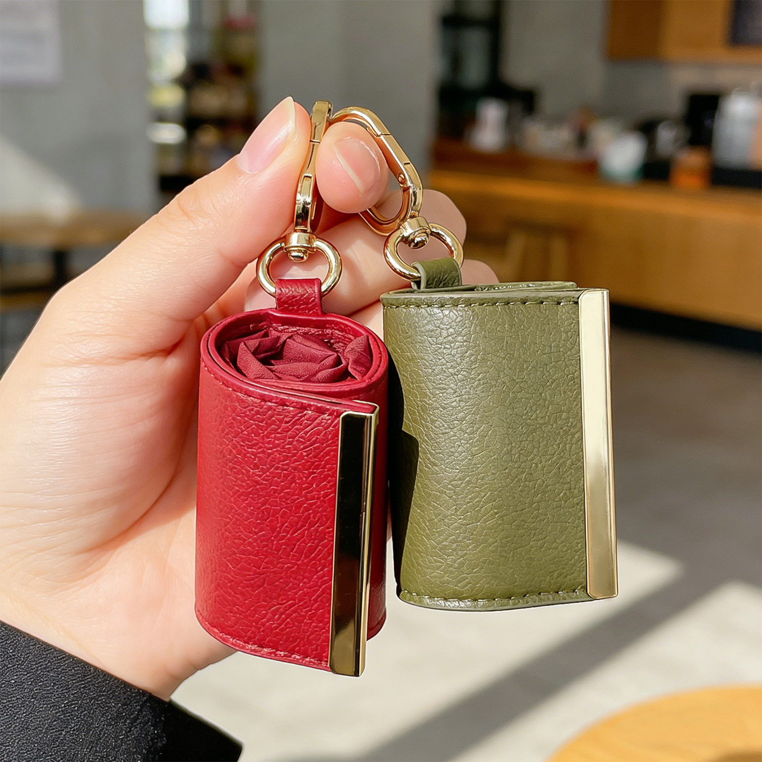 Foldable Keychain Tote Bag, Reusable Eco-Friendly Shopping Bag, Compact And Portable Travel Accessory