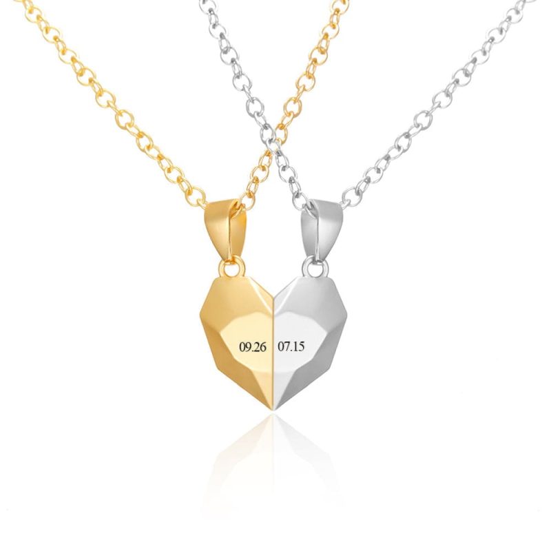 Custom Matching Necklaces For Couples Magnetic Heart Necklace with Date Anniversary Gifts