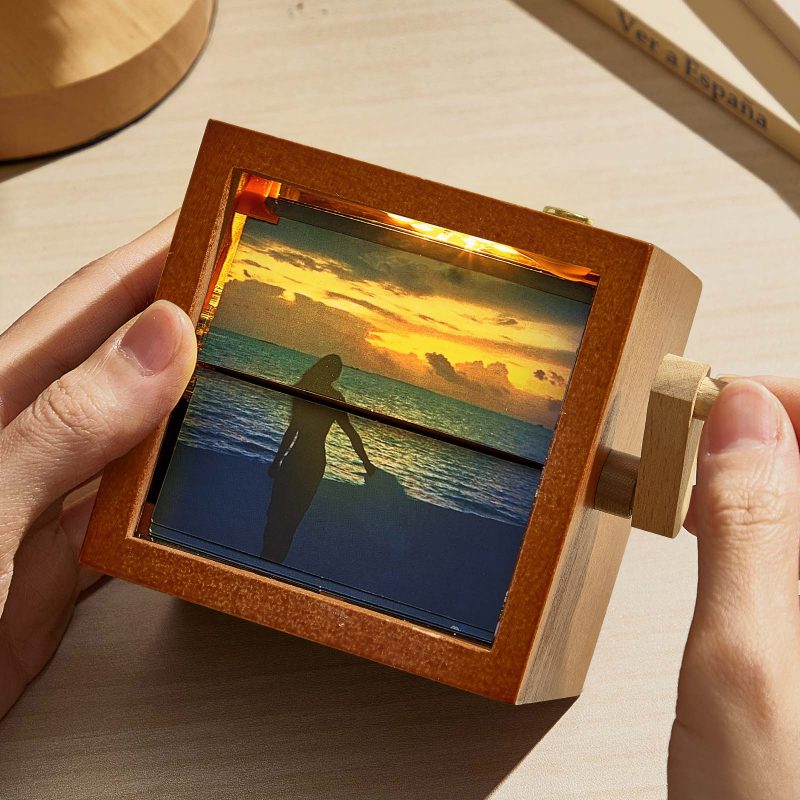 Custom Photo Flipbook Frame Animation Machine Mechanical Hand-cranked Flipbook Box Photo Album with Light Photo Cube Frame Anniversary Gifts