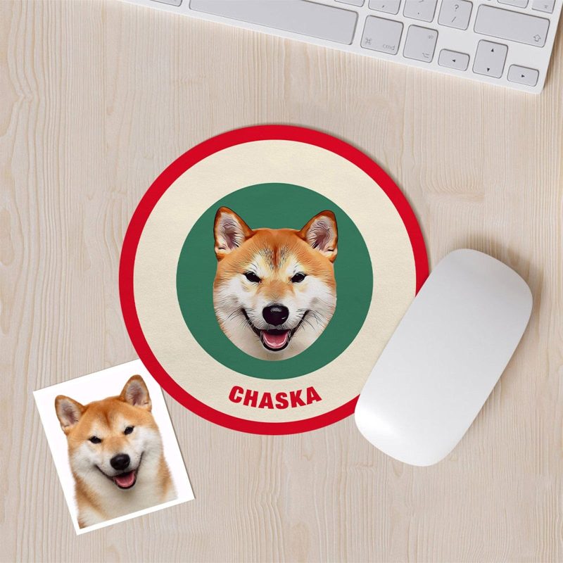 Custom Round Mouse Pad Personalized Pet Face with Name Gift for Pet Lover – Red & Green