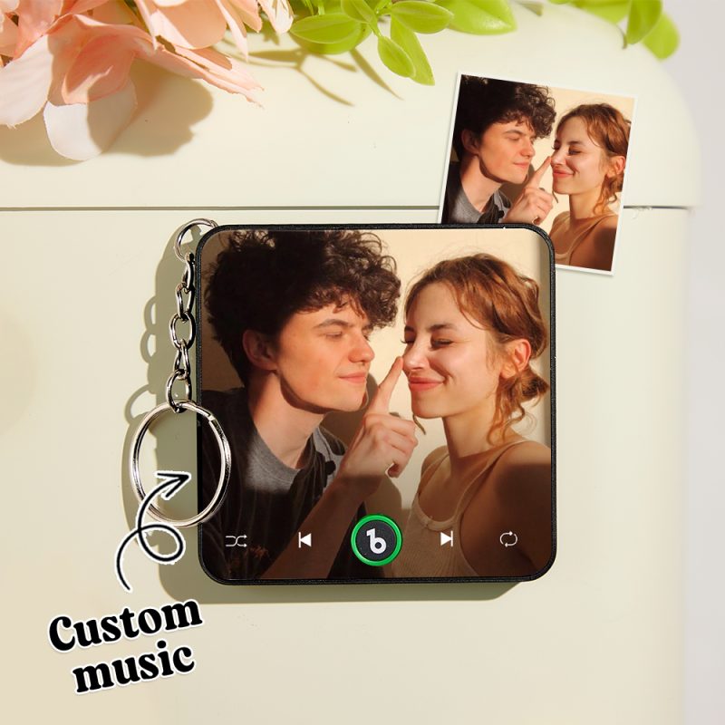 Custom Music & Photo Mini Fridge Magnet Keychain Supports Bluetooth Connectivity Custom Music Fridge Magnet Keychain Couple Gift Singing Refrigerator Magnet Keyring Wedding Gif