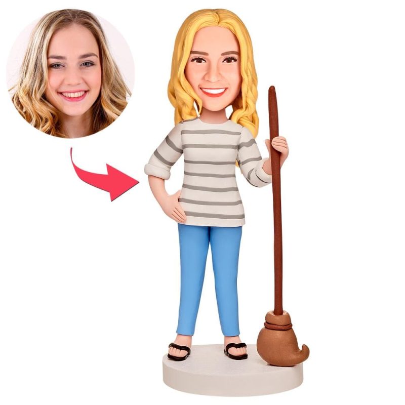Mothers Day Custom Bobblehead with Engraved Text –  a Housewife