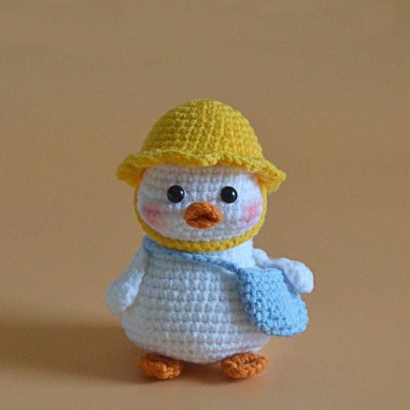 DIY Crochet Kit Cute Swing Duck Gift for Handicraft Lovers