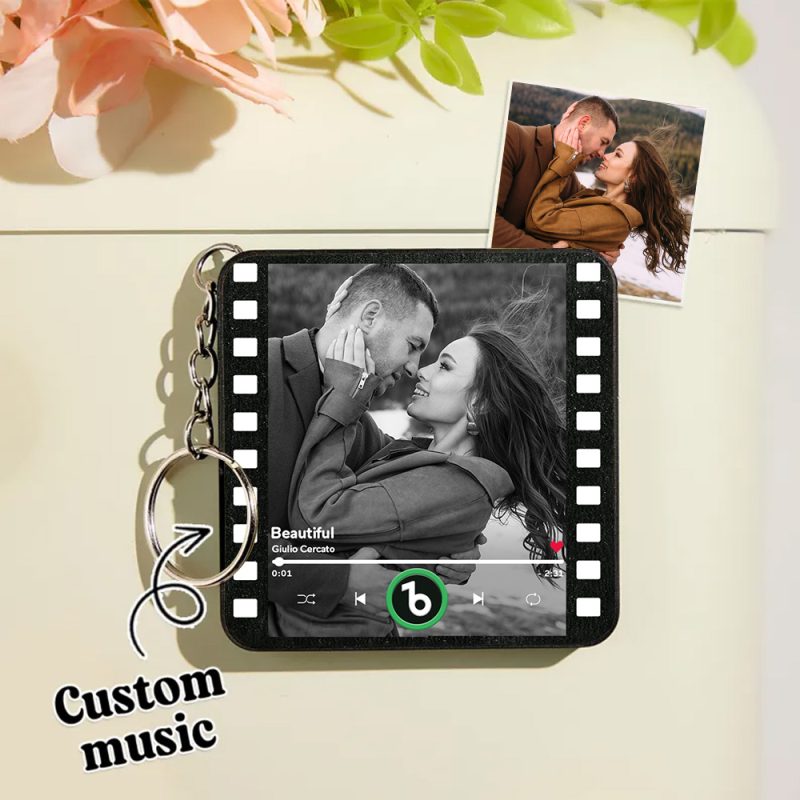 Custom Mini Music Fridge Magnets Keychain Vintage Movie Album Mini Fridge Magnet Keychain Can Play Songs Gift for Couples