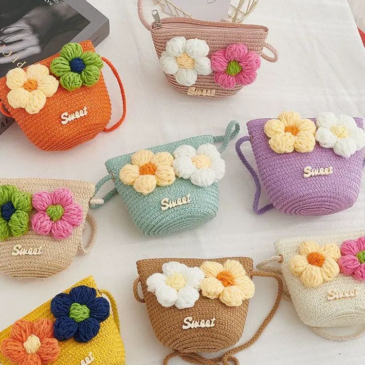 2026 Summer Baby Girl Small Bag Coin Purse Girls Outdoor Travel Straw Bag Travel Fresh Crossbody Small Shoulder Bag